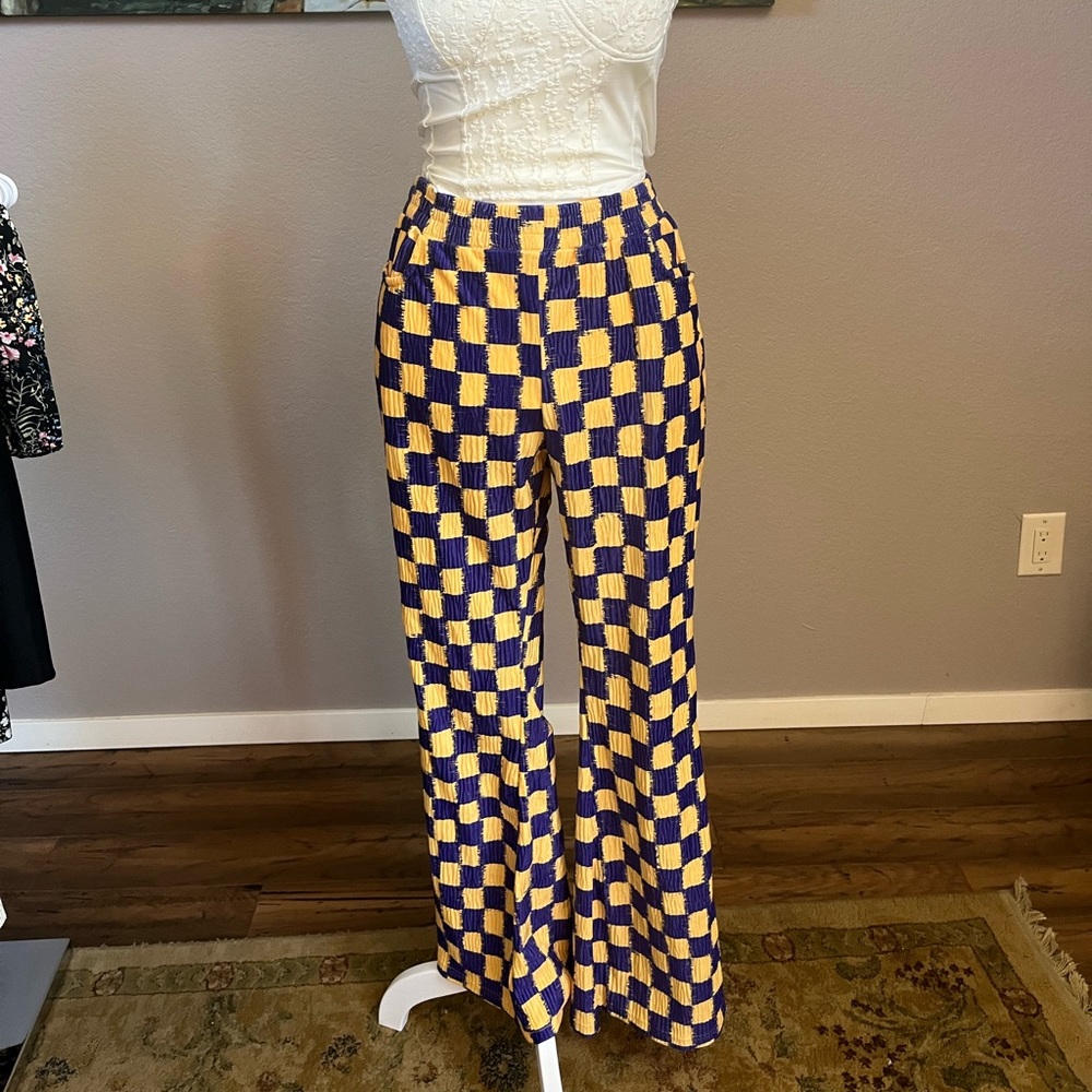 New size 4-8 can fit